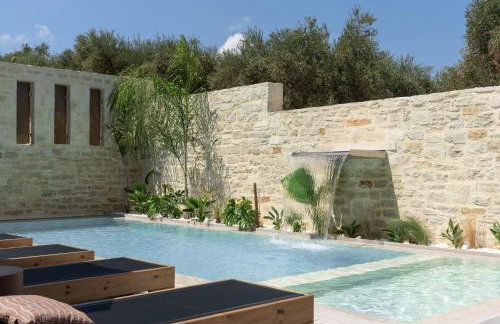 Jasmine Villa, with Heated Pool & Curated Design, By ThinkVilla - Foto 14