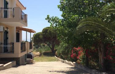 Koukounaries Studios - Foto 29