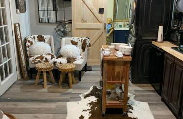 Plenty Parking for Boat ,RV, Trailers w Cars Cozy 2 BDRM COTTAGE - Foto 20