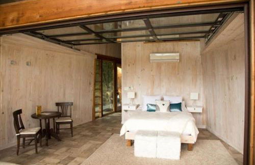 Romantic Cottage Rental on a Beautiful Farm in the Countryside near Austin, Texas - Photo 9