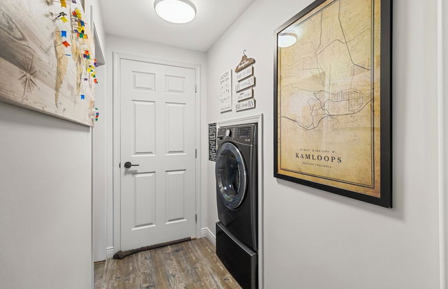 Rayleigh River Retreat - Garden Oasis - Photo 4