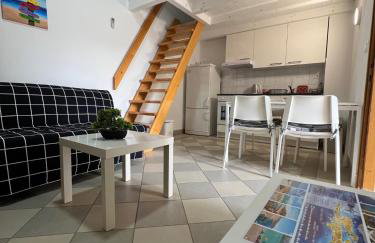 Sun n' Fun Apartments with Pool - Photo 11