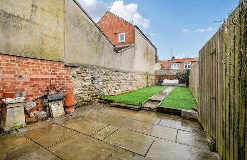 Central Filey Family Cottage for Groups with Super King Bedroom and Bunk Room - Foto 25