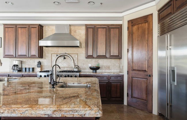 Sunbeam by Avantstay Elegant, Private Desert Home w/ Infinity Pool, Spa & View - Foto 16