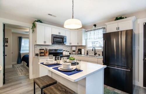 Blue Valley Inn - Hot Tub & Spacious Play Area! - Foto 22