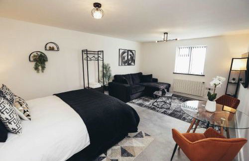 BIG DISCOUNTS THIS WEEK Free Parking and WiFi - Photo 6