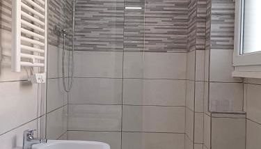 Orchidea Home - Foto 4, Shower