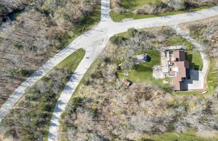 Hillside vacation next to Overland Park Kansas nature trail grill and fun - Foto 67