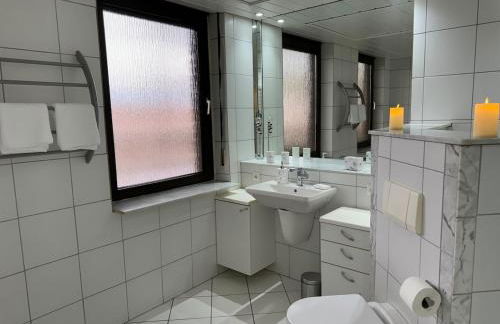 Entspannung pur! Privater Kinosaal & Whirlpool - Foto 10