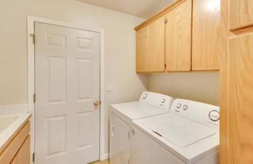 Tasteful Tualatin Home 40 Mi to Willamette Valley - Foto 19