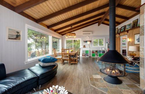 Hot Tub! Ocean Front & Dog Friendly! Ocean Watch - Foto 9