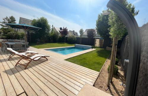 Maison de famille élégante avec piscine chauffée - 2km des plages - Foto 60