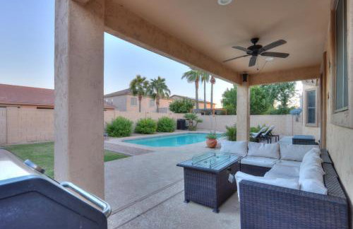 Pet friendly 3br 2ba Private optional heated Pool BBQ grill Golf Clubs close to park - Foto 9