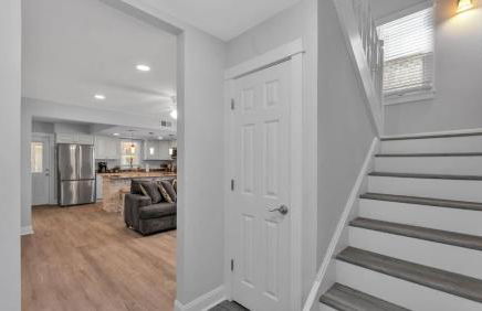 6 Bedroom with Guest House Walk to Lake & Shops - Foto 44