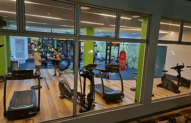 High-Tech Studio at Grass Residences -2 persons only, Quezon City - Foto 42