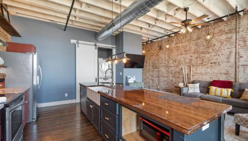 Downtown Urban Loft above Restaurant #7 - Foto 5