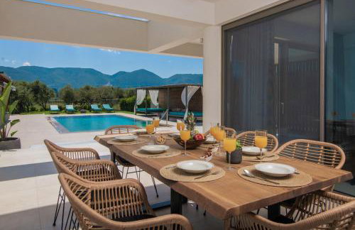 Antonia Villa - Luxurious Serenity with Private Pool, by ZanteWize - Foto 4