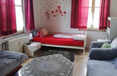 Das rot-weisse Zimmer - Foto 1