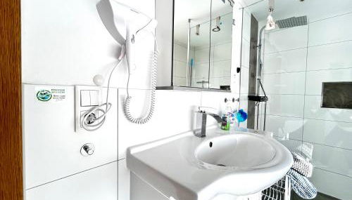 Ferienwohnung Joli- inklusive Parkplatz, Bettwäsche, Handtücher und WLAN - Foto 4