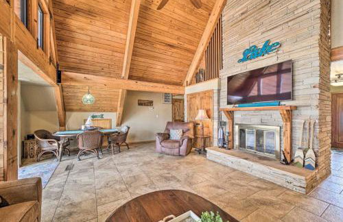 Lakeside Haven with Sandy Beach, Sleeps 12, 3 Bath - Foto 5