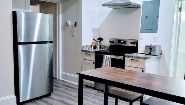 Walk to Duke Campus! 1 Bedroom in Trinity Park! - Foto 2, Habitación