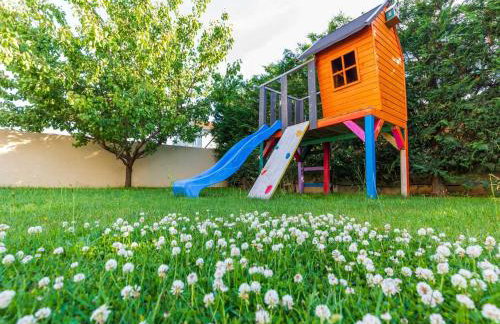 Villa Field Hill with Swimming Pool and Tennis Court - Foto 17