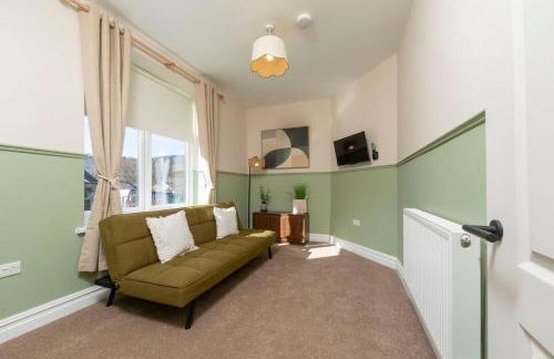 Sleeps 10 House near Bike Park Wales - Photo 11