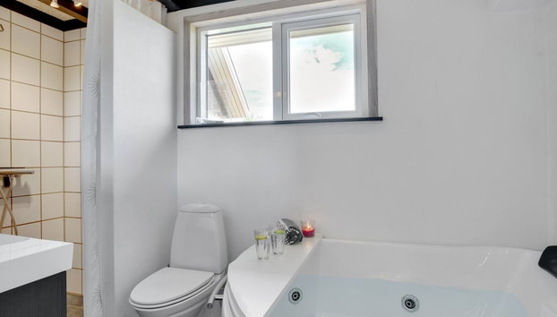 "Dagne" - 400m to the fjord - Photo 4, Bathroom / Wellness