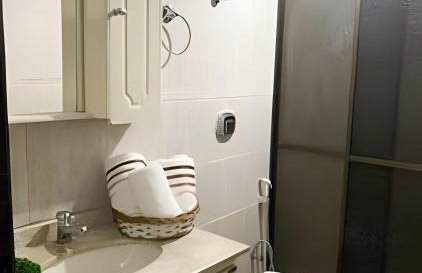 Casa com 2 suites e 1quarto piscina Ar para 8 hospedes - Foto 73