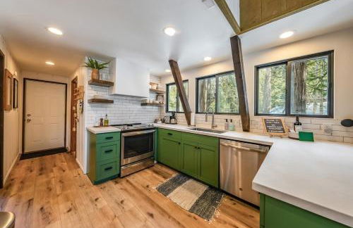 Dogwood Peak Mid-Century A-Frame with AC Style - Foto 28