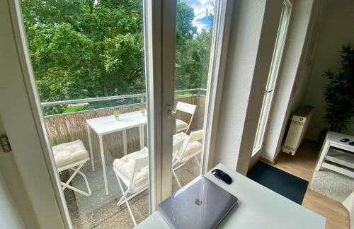 Stilvolles Apartment mit Balkon, Küche & Parkplatz - Waldstetten Zentrum - Foto 15