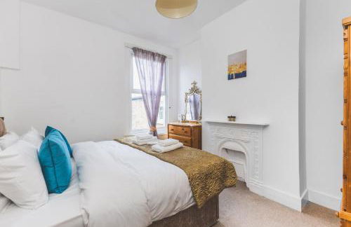 Spacious 2-bed apartment in Kensal Green - Photo 11