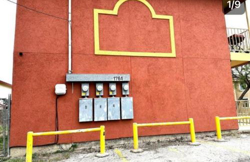 The Rustic @ Paseo de Encinal Drive - Foto 2