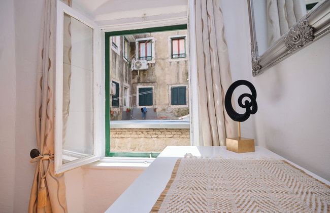 Old Town Art Apartment Split by Litto - Photo 7