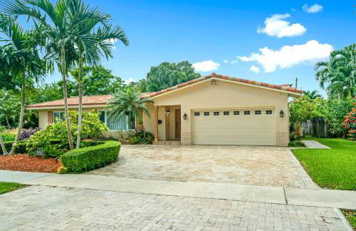 Spacious 4BR/3BA pool home, stylishly decorated - Foto 9