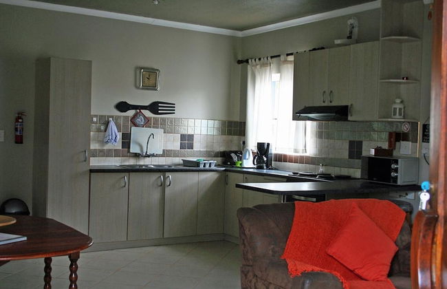 "room in B&B - Room for 6 - Amarachi Guesthouse in Swakopmund Namibia Near Beach and Malls!" - Photo 13