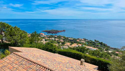 Sea-view villa for 11 guests with a heated infinity pool - Foto 3