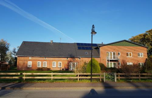 Biolandhof Dorn Highlander vom Elbdeich - Foto 1