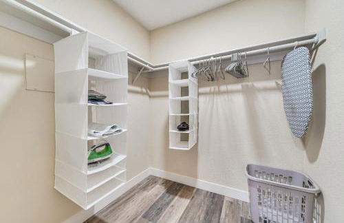 Shop, Hike and Sip Wine Pleasanton Gem with Balcony! - Foto 16