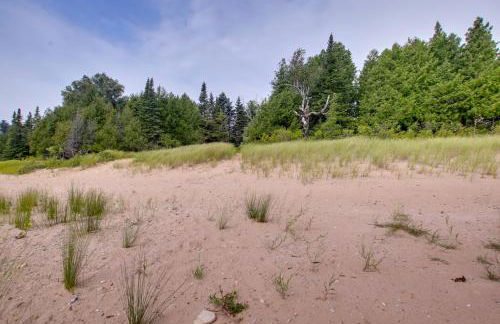 Serene Washington Island Getaway with Private Beach! - Photo 41