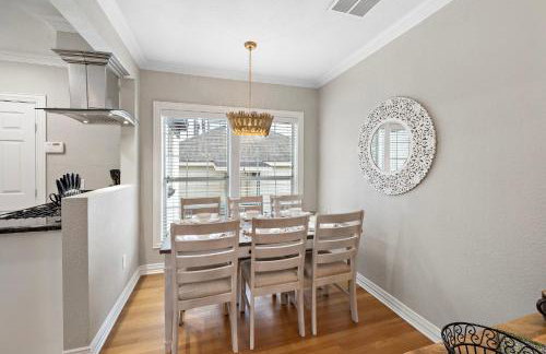 The Queen’s Gambit II - Photo 12