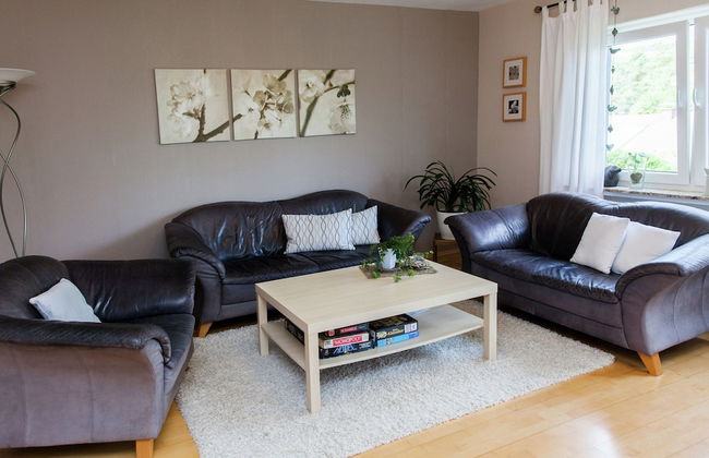 Cozy Apartment in Niederehe Eifel near Forest - Photo 7