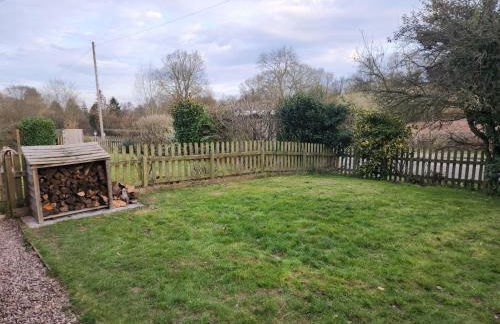 The Chalet is pet Friendly on a Farm Near Malvern - Foto 22