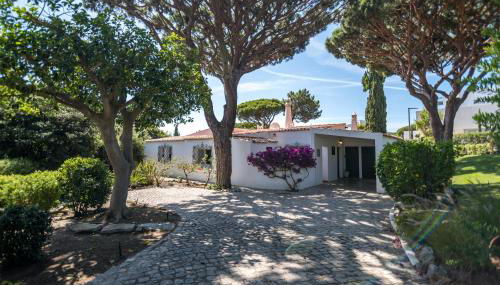 Traditional 3 bedroom villa with great pool in the heart of Vale do Lobo - Foto 2, Garden