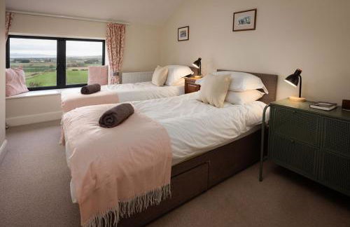 Steading conversion with amazing views - Photo 2