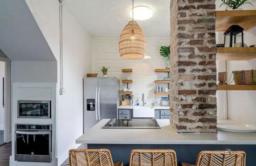 Historic and charming duplex in desirable midtown, close to the beach and strand - Foto 47