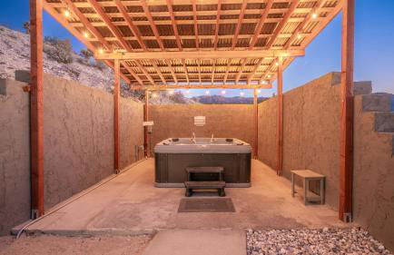 Desert Villa - EV, Hot Tub, Grill, Bar, Games, RV Parking in Twentynine Palms Downtown - Foto 58