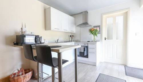 Wend Gardens Annx Carleton Skipton Pet friendly - Photo 1, stove