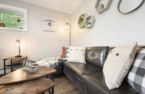 The Bumble Bee Hive 7-Bedroom House w/ Hot Tub - Foto 52