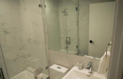 Sleek 7BR Exquisite Estate Resort Pool, Sauna, Spa 6500 SQF - Foto 56